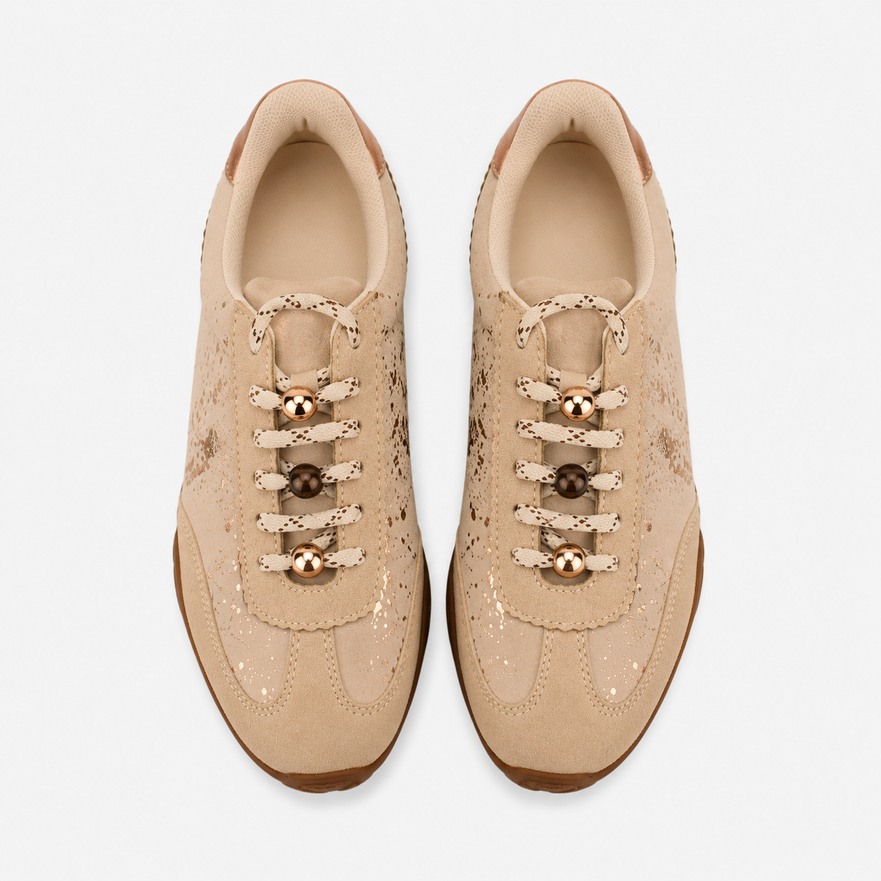 Tenis mod. 72617 color pairo oro