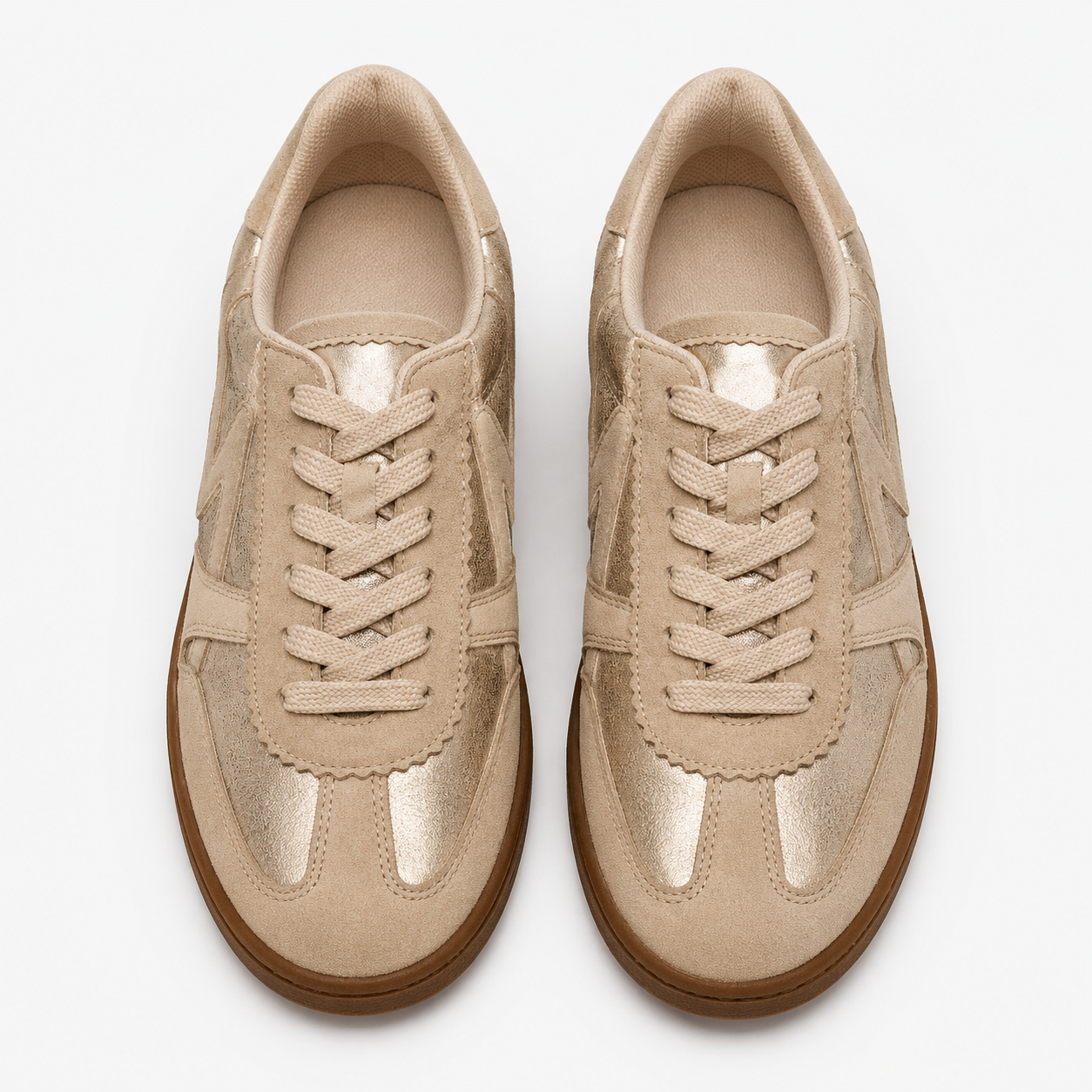 Tenis mod. 72418 color plateado
