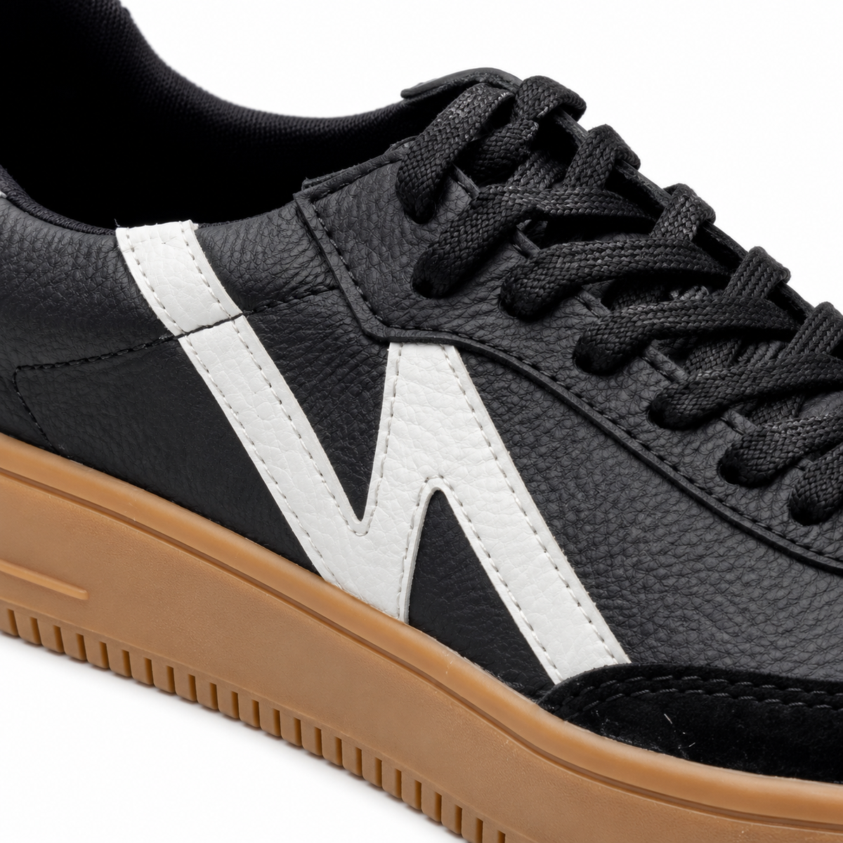 Tenis mod. 24723 negro con blanco