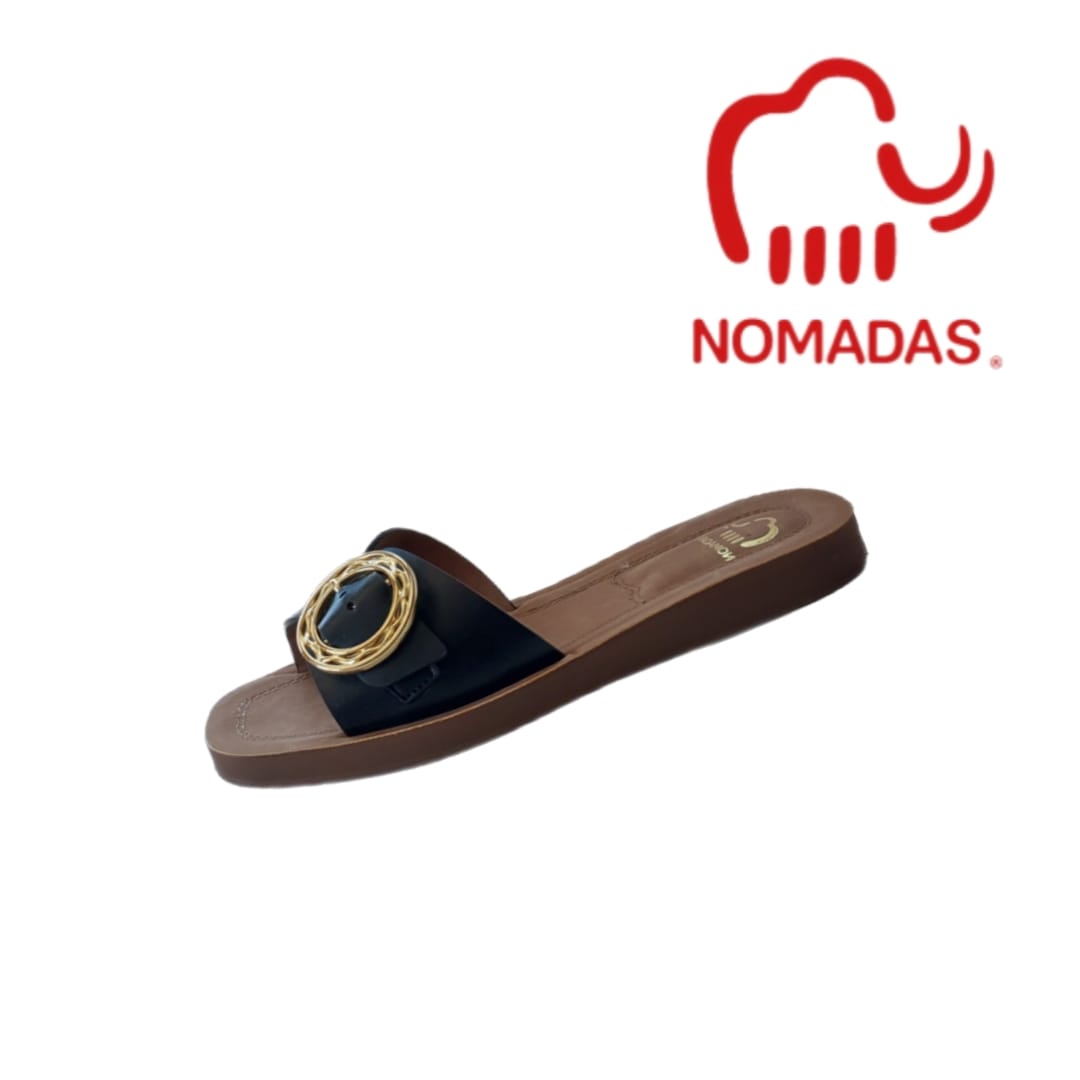 Saldos sandalia negra con decoración dorada